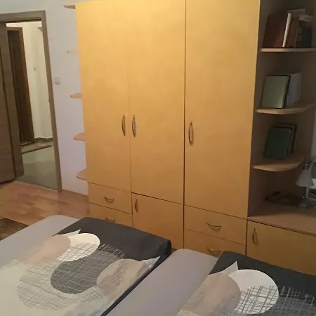 Guest house Aurora 4*