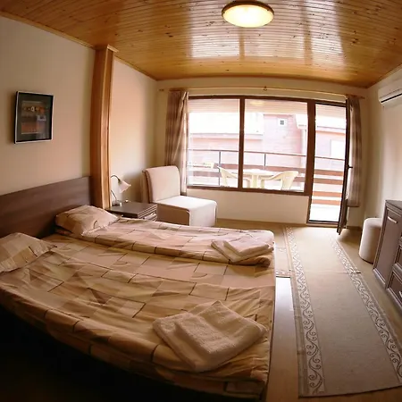 Guest house Aurora 4*