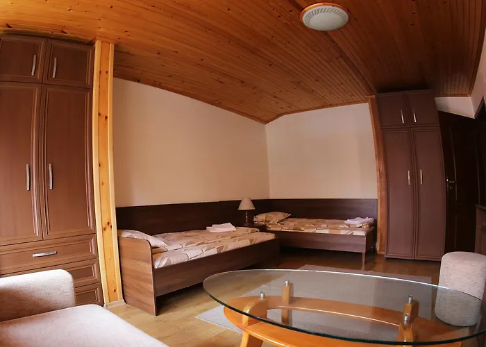 ゲストハウス Aurora 4*