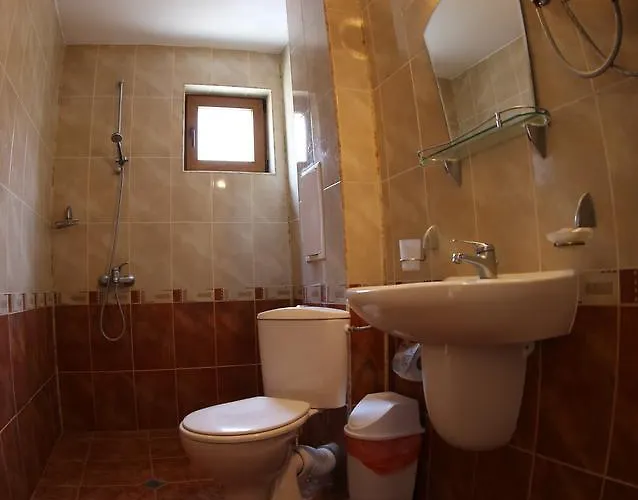 ゲストハウス Aurora 4*