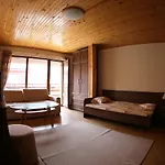 Aurora 4*